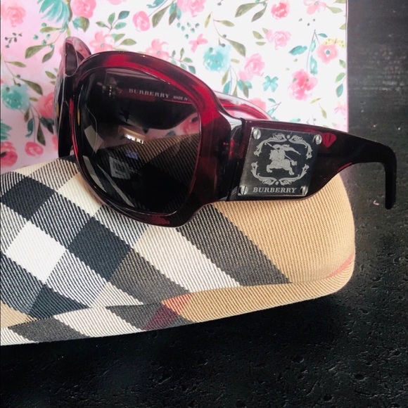 Burberry Accessories - Burberry EUC B4035 Red Square Wrap Sunglasses